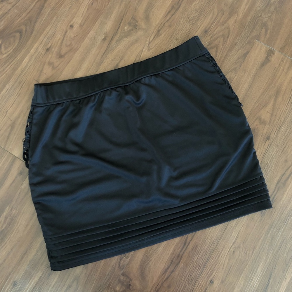 Black Pattern Skort - image 4
